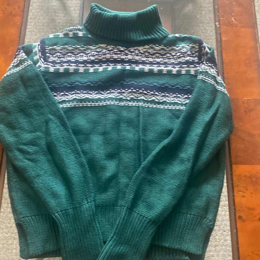 Turtle neck with stripes